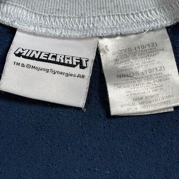 Boys medium & 10/12 pj shirts, Minecraft & Star Wars. All about same size - Picture 12 of 12